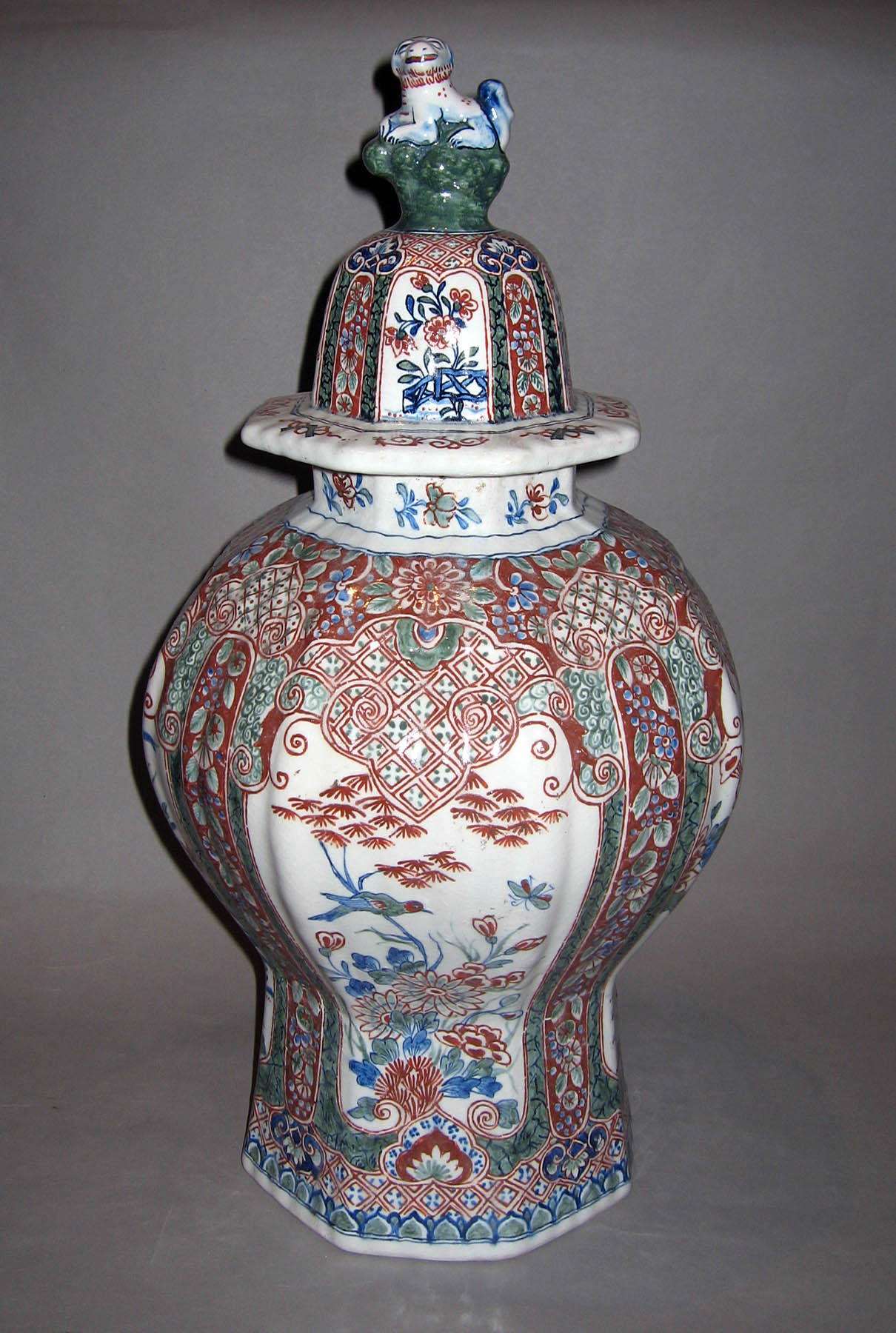 1982.0117.002 A, B Earthenware vase