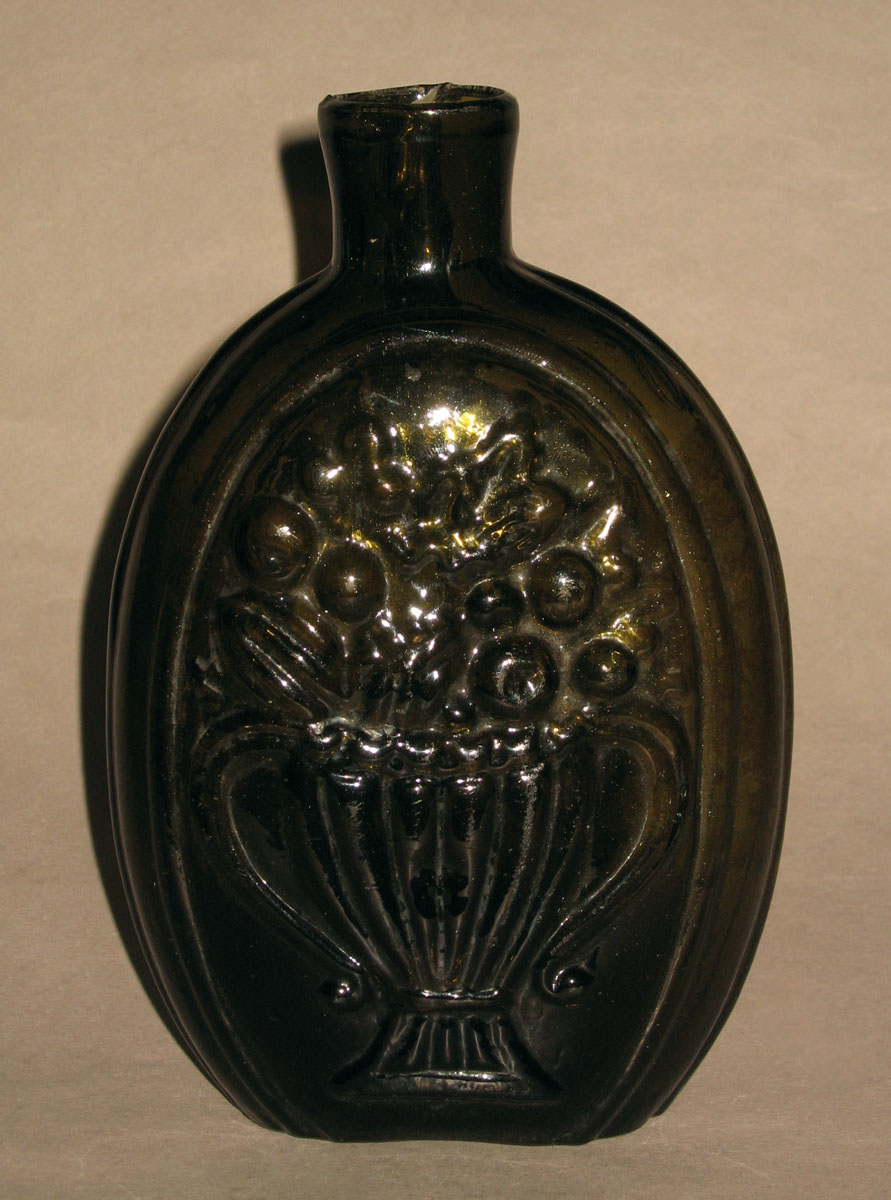 1968.0205 Glass flask