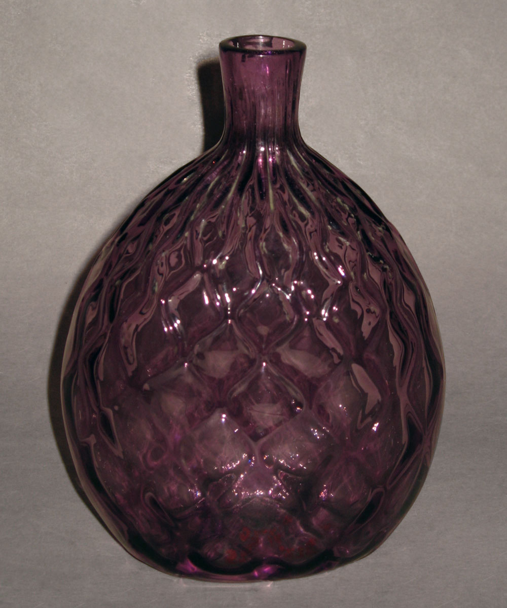 1952.0278 Amethyst glass flask