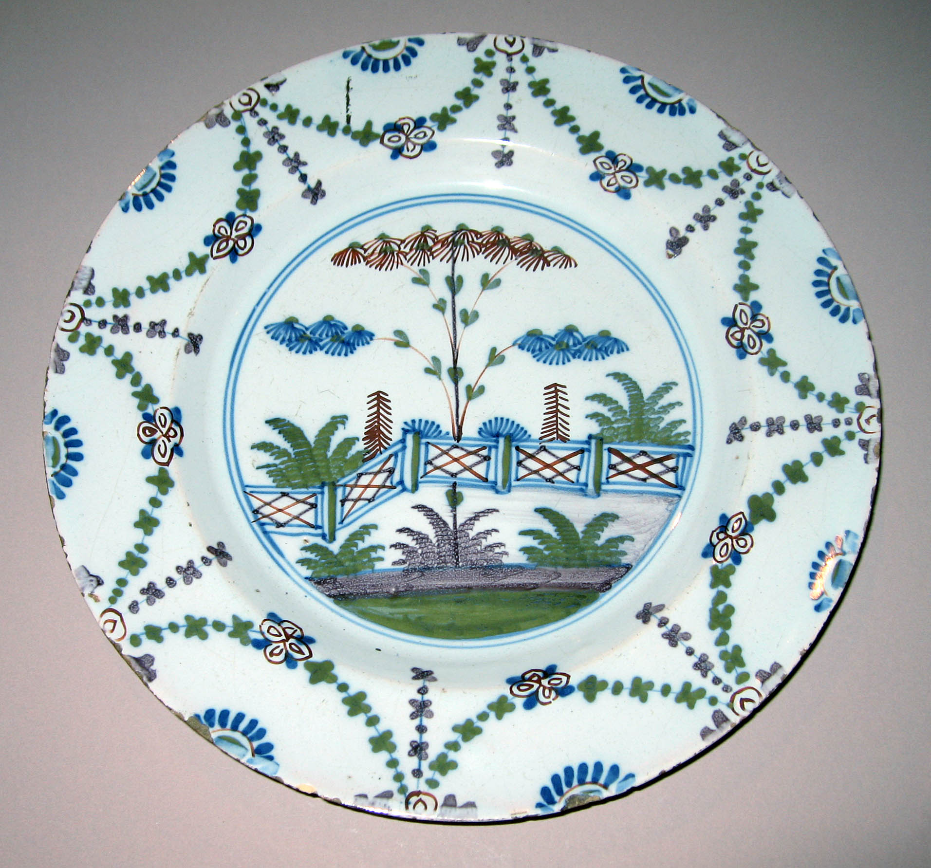 1956.0038.039 Delftware plate