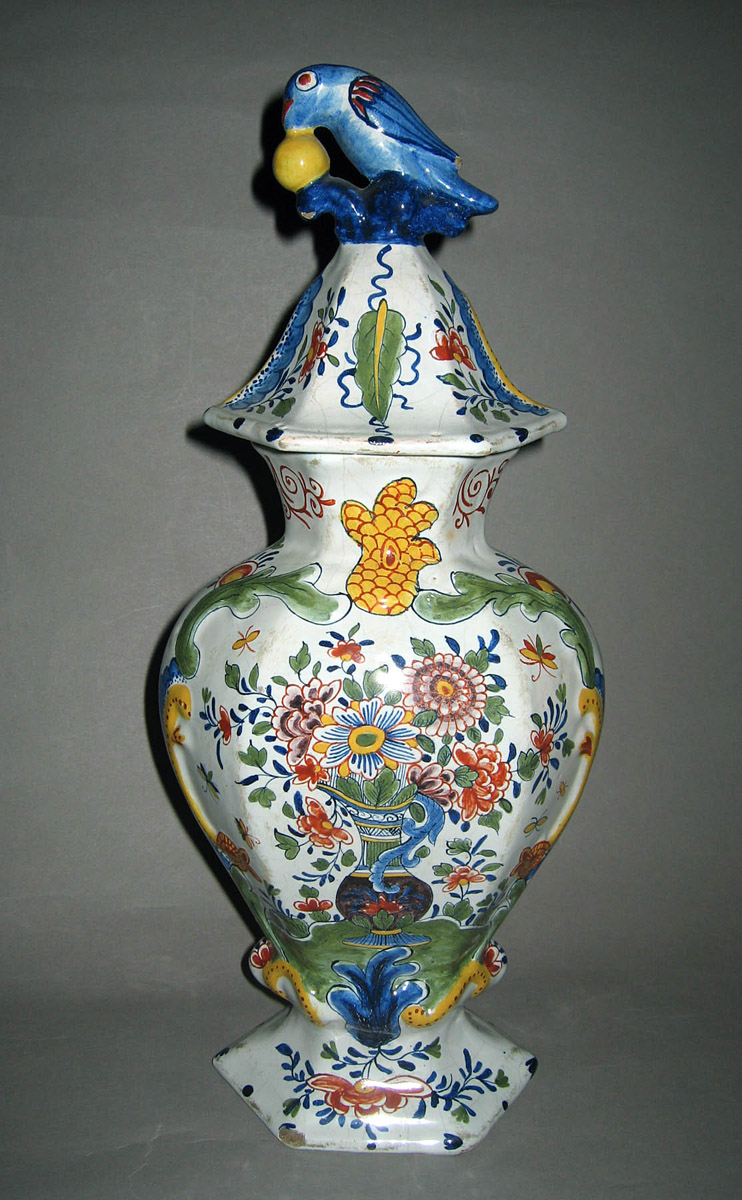 1959.2552 Delft vase