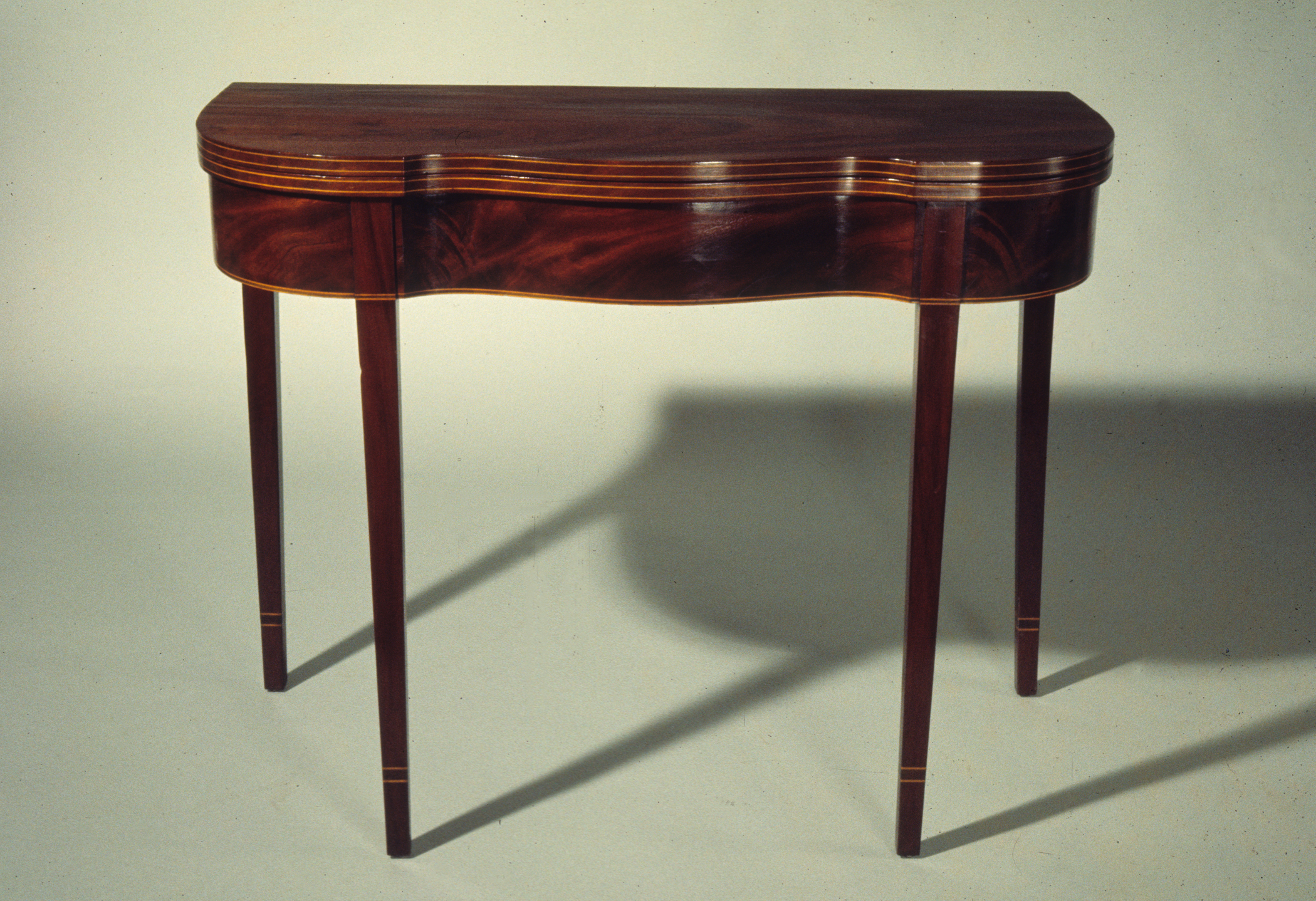 1965.0083 card table, view 1
