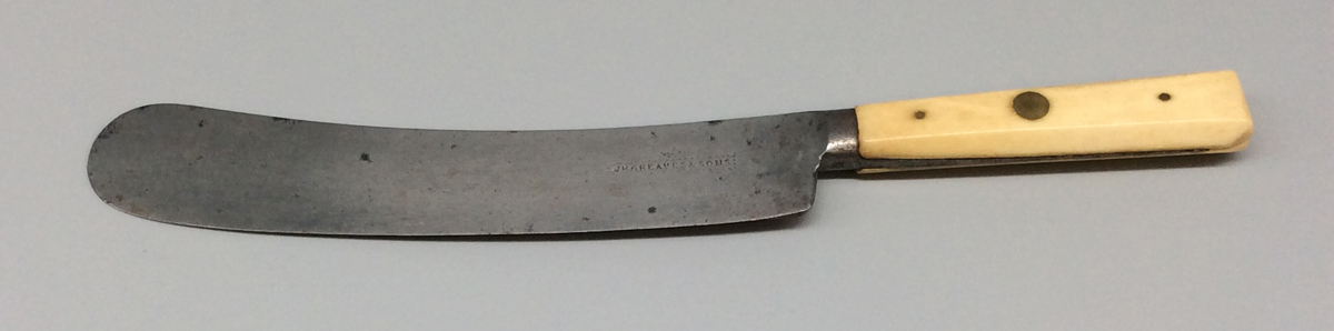 1966.1224  Knife, view 1