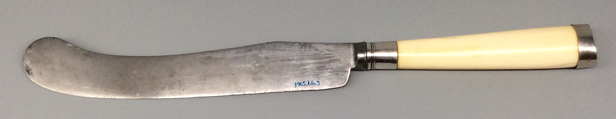 1965.0066.003 Knife, view 1