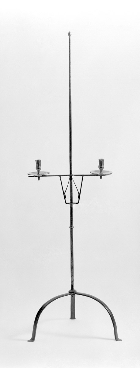 1955.0123 Candlestand