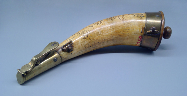 Powder horn