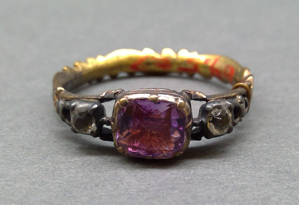 1969.0527 Ring (finger), Mourning ring, view1