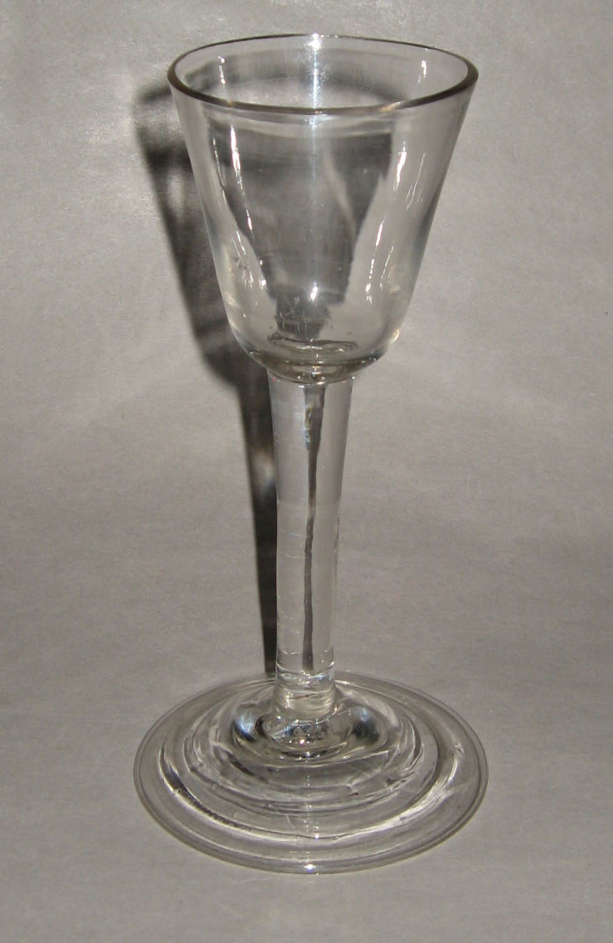 1958.0026 Glass wineglass