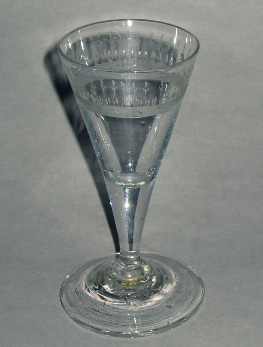 1984.0103 Glass wineglass