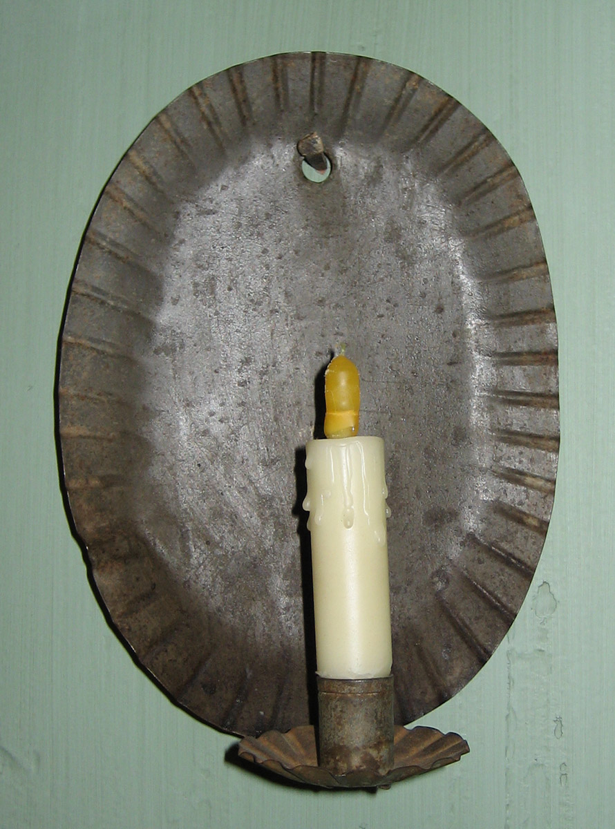 1955.0601 Sconce