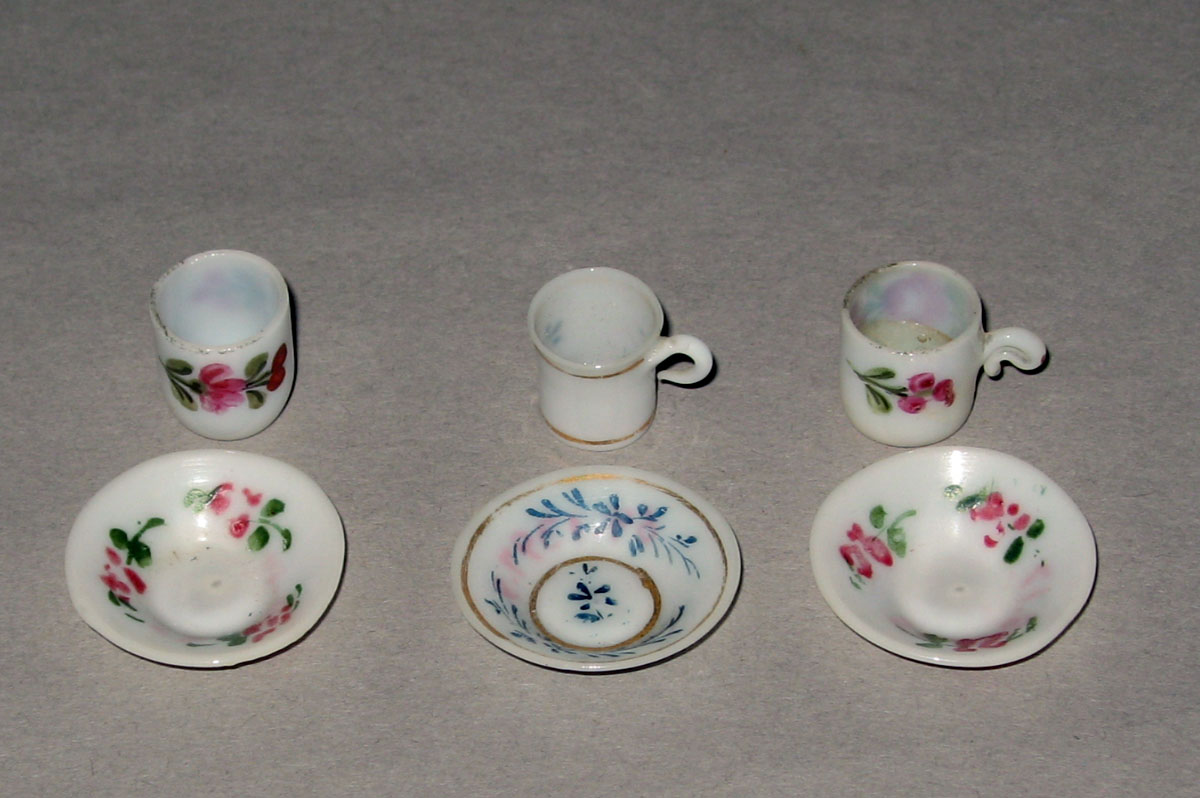 1959.0998.006, .008, .014, .017, 1964.1397.003, .009 Miniature teacups and saucers