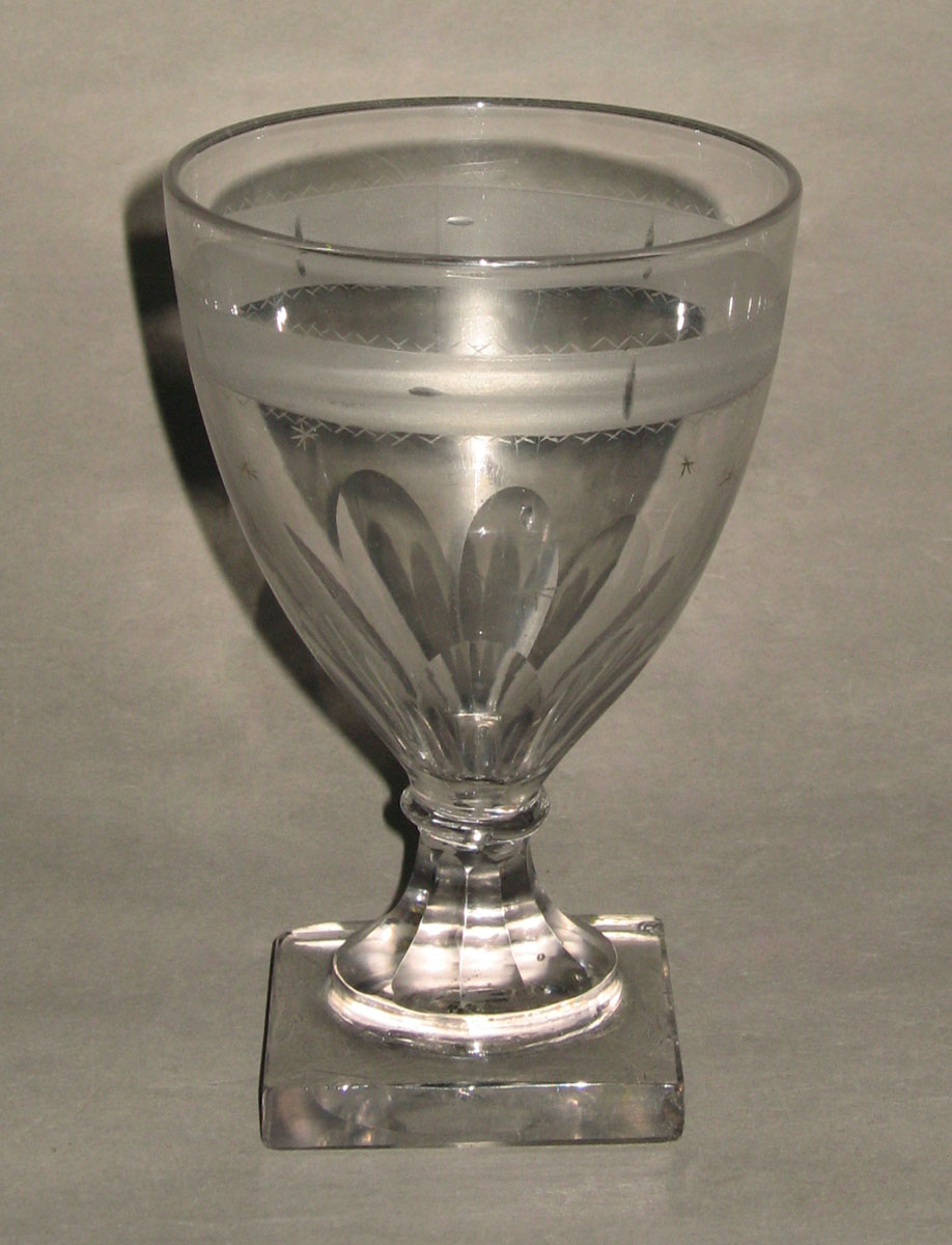 1969.1333 Glass rummer