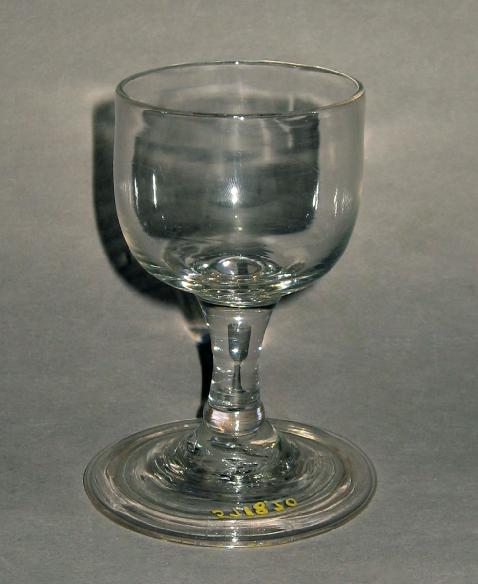 1957.0018.020 Glass wineglass