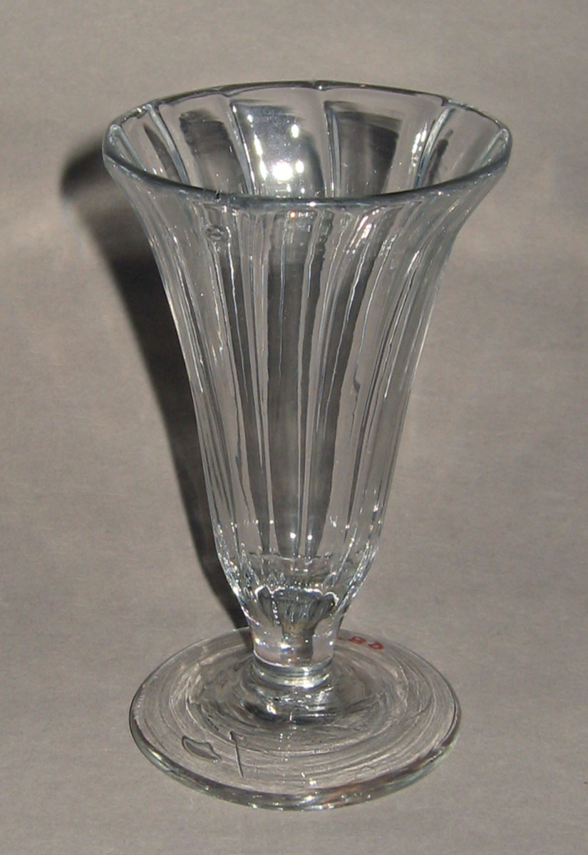 1968.0130.004 Glass jelly glass