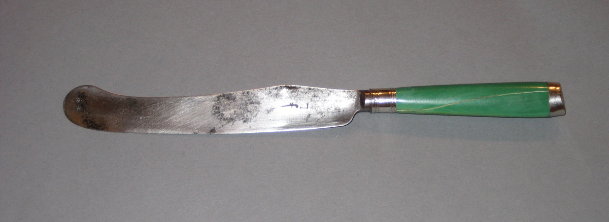 1954.0079.045 Knife