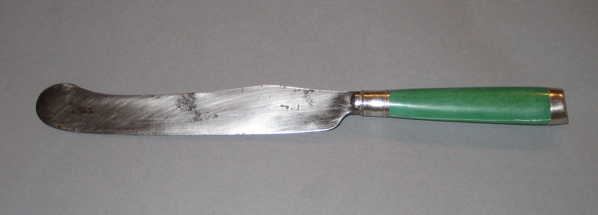1954.0079.048 Knife