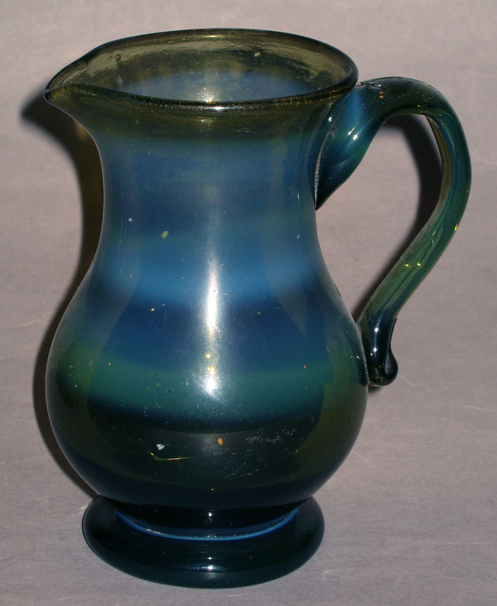 1958.0004.005 Glass jug