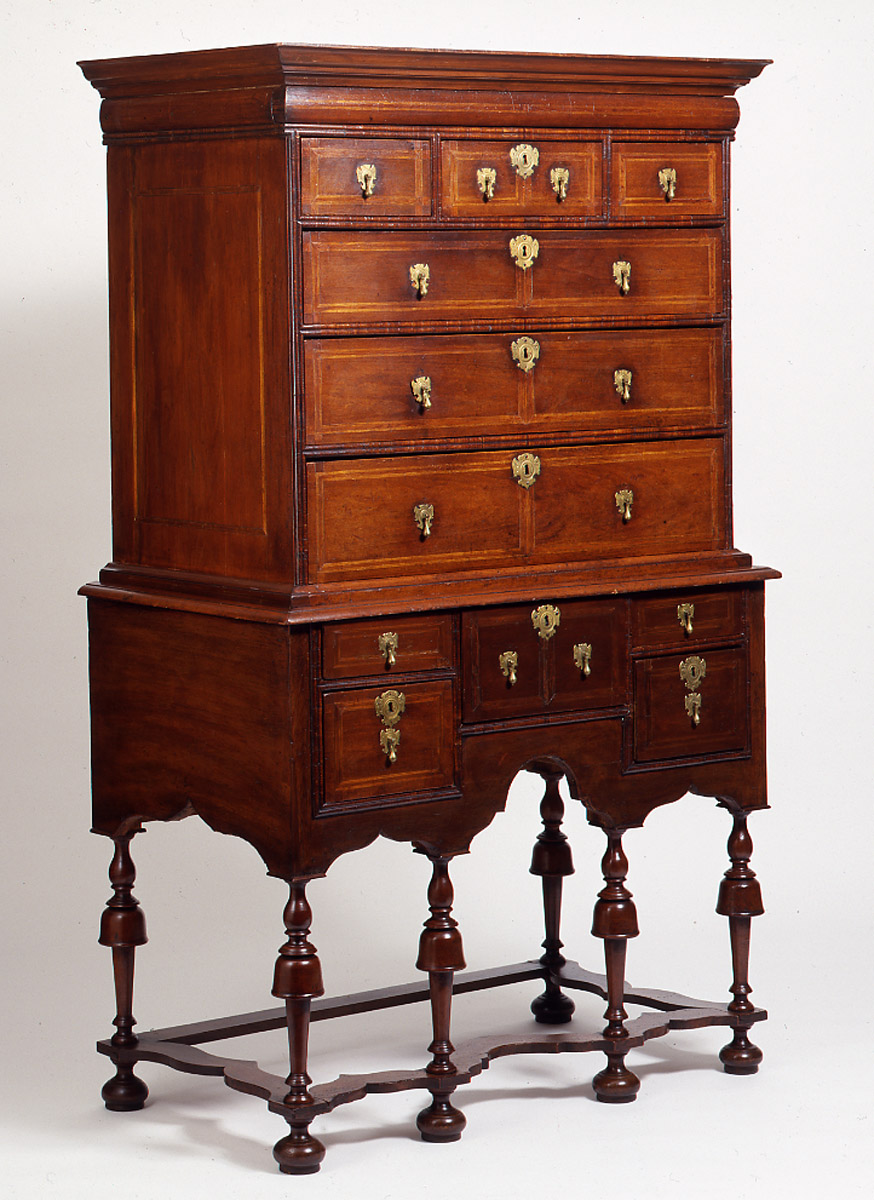 Furniture - Chest of drawers