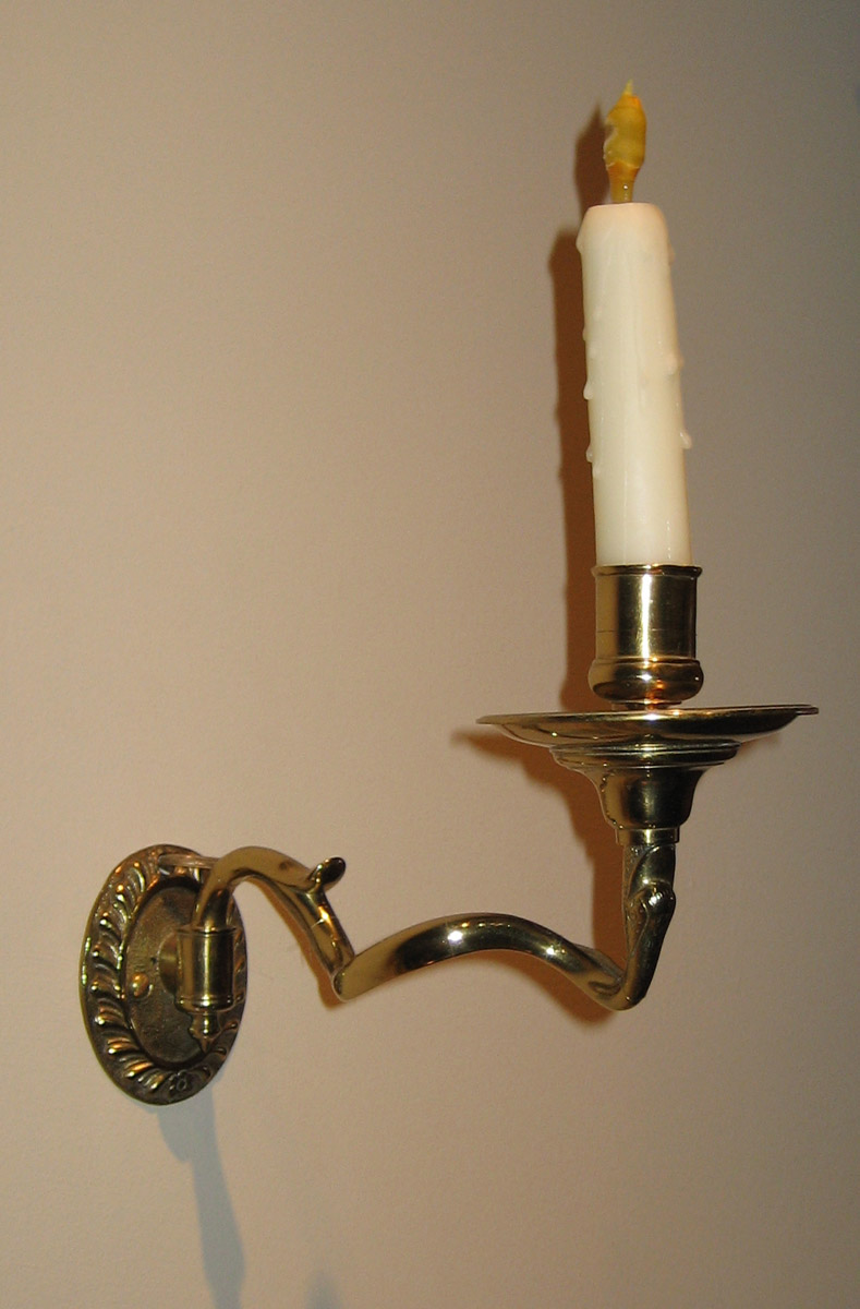 1952.0222.001 Sconce