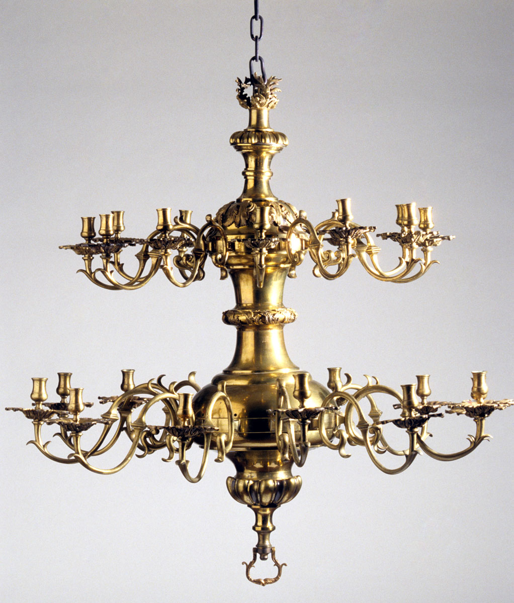 1957.0047 Chandelier, studio