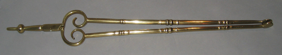 1951.0075.002 Tongs