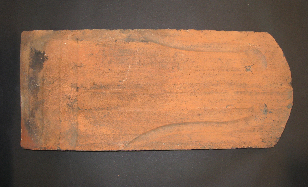 1960.0560 Roof tile