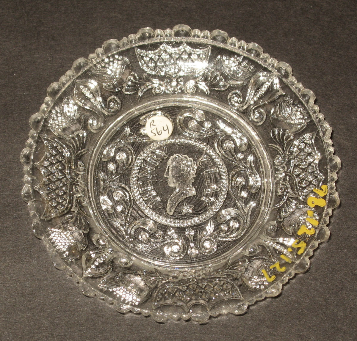 1978.0125.127 Glass cup plate