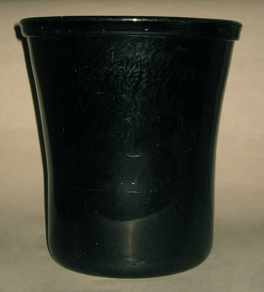 1978.0060 Glass jar