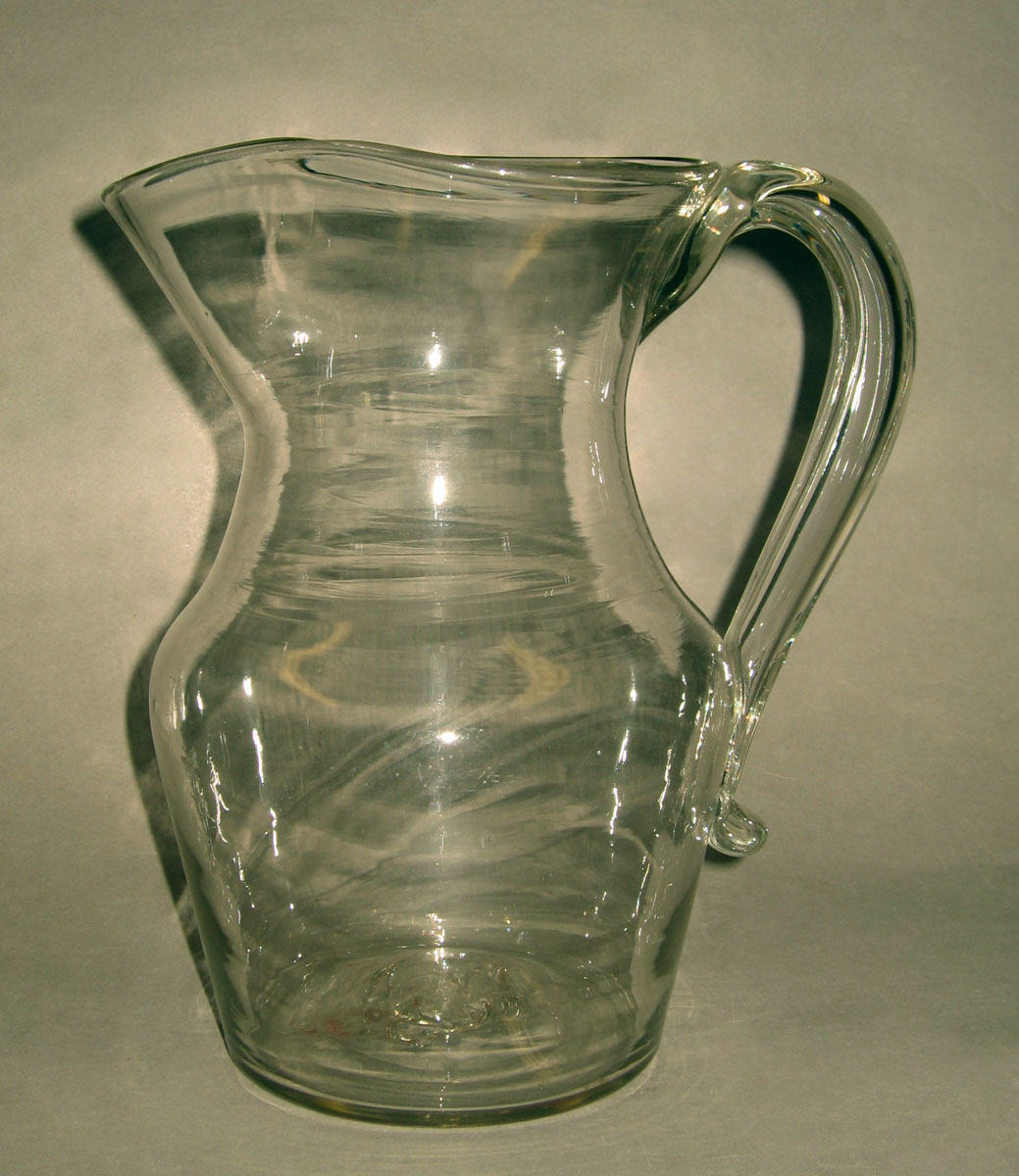 1973.0464.001 Glass jug