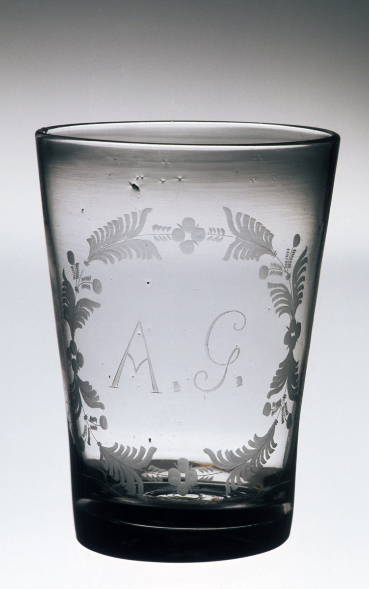 1959.3004 Glass tumbler