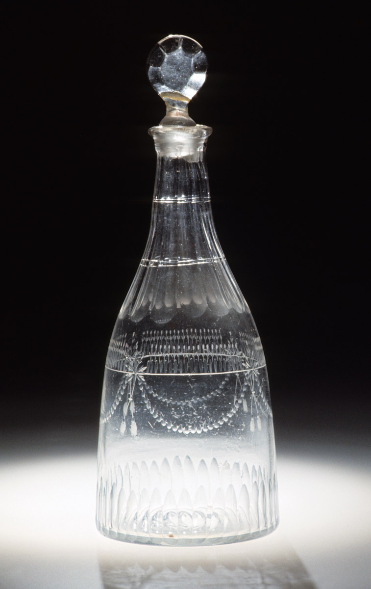 1957.0018.033 A, B Glass decanter