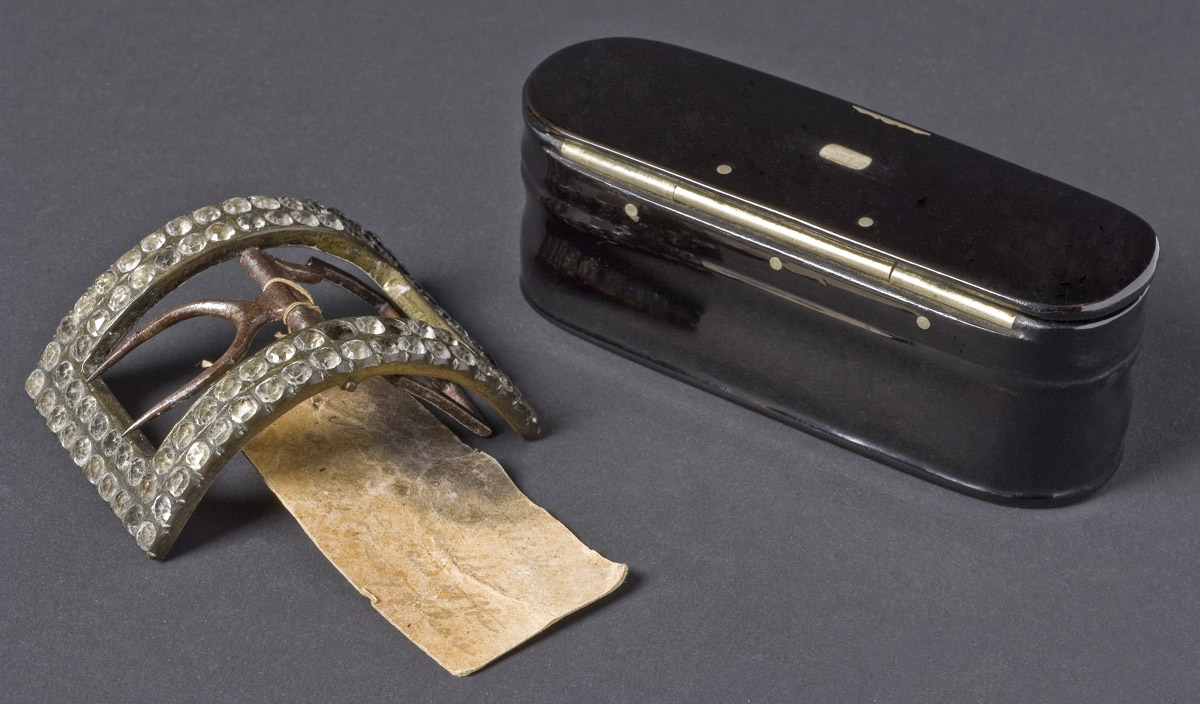 1958.0102.016, .019 Buckle and Snuff Box