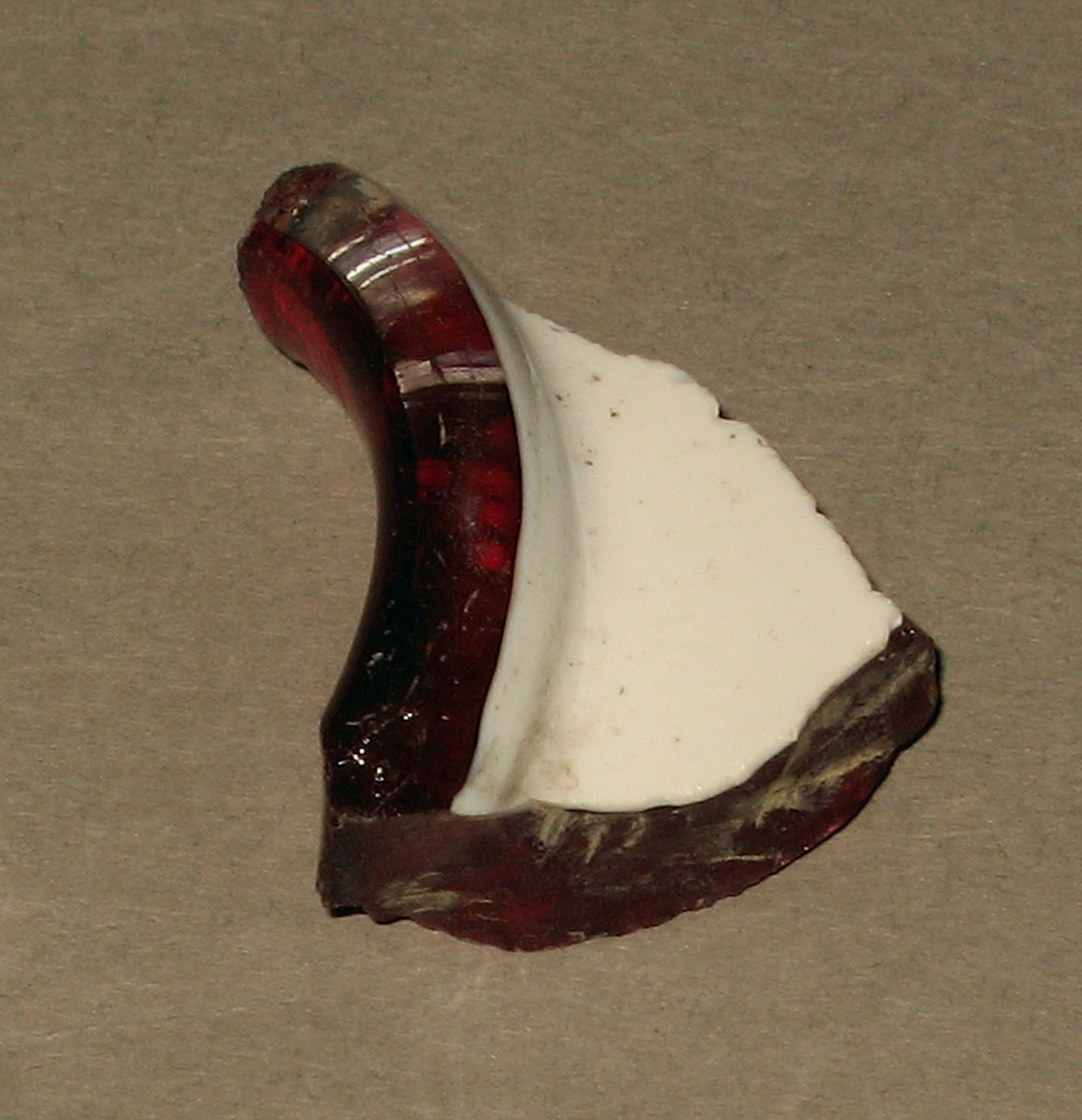1973.0163.007 Glass fragment