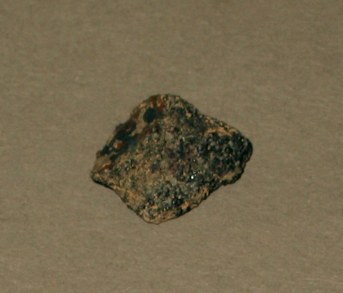 Glass - Frit or cullet fragment