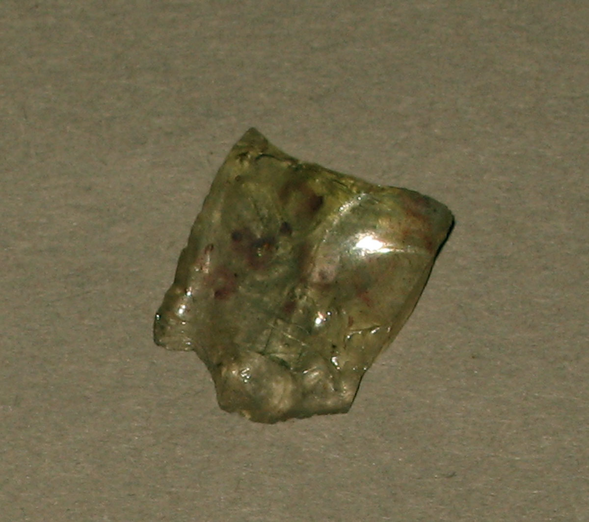 1958.0002.006.104 Glass fragment