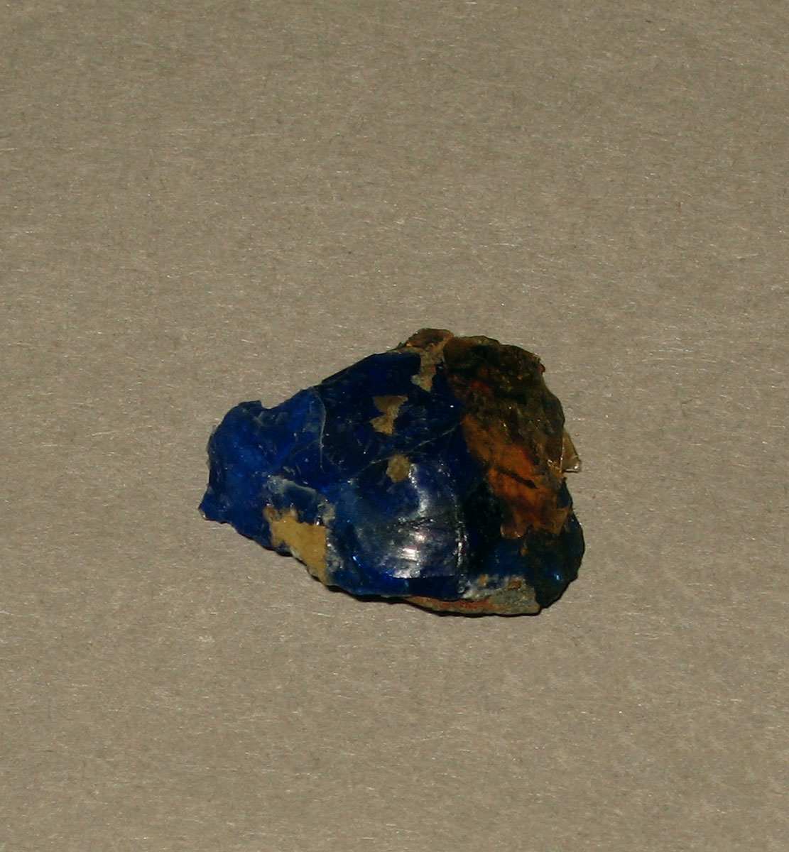 1971.0024.033 Glass fragment