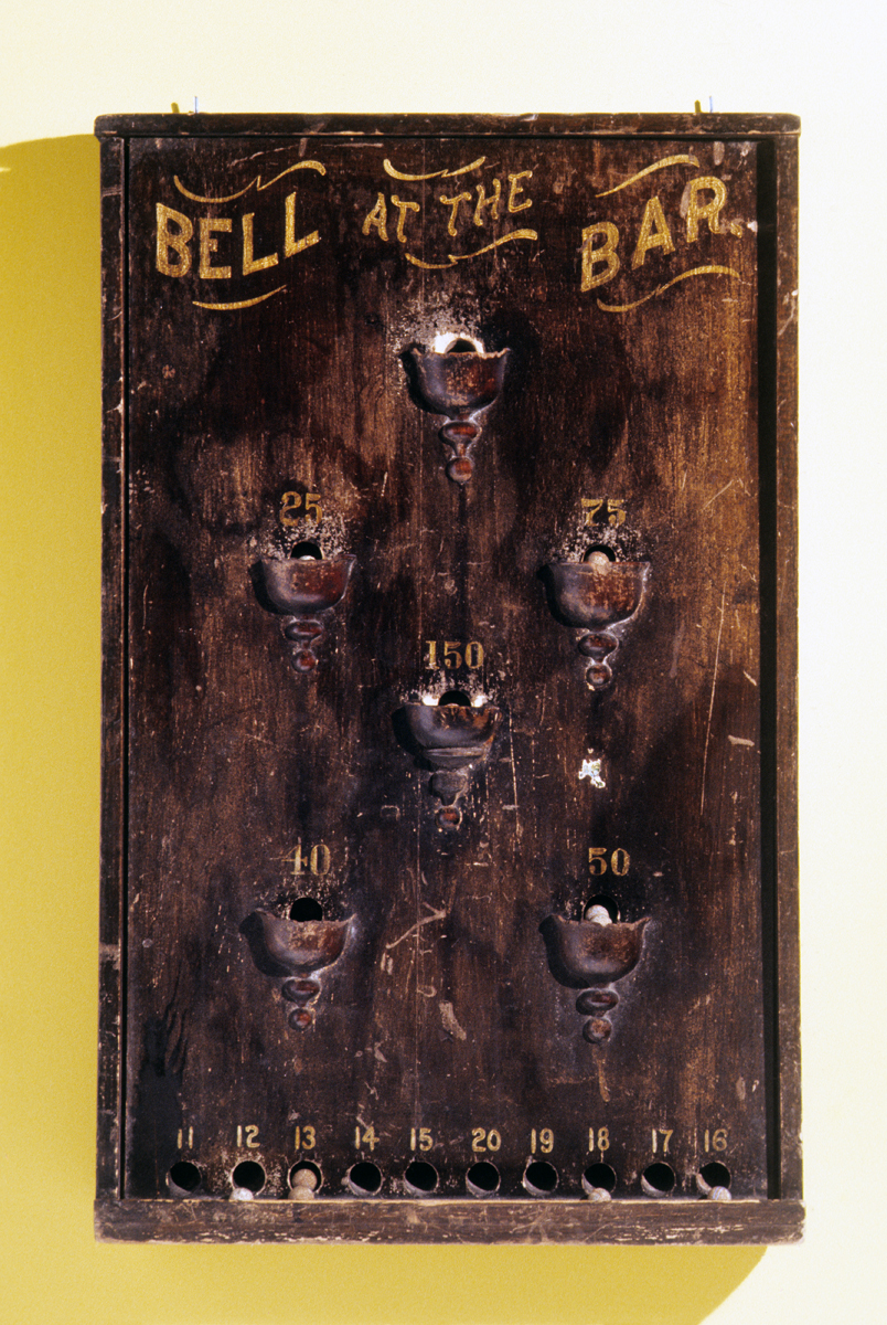 1959.1943 Bell at the Bar game