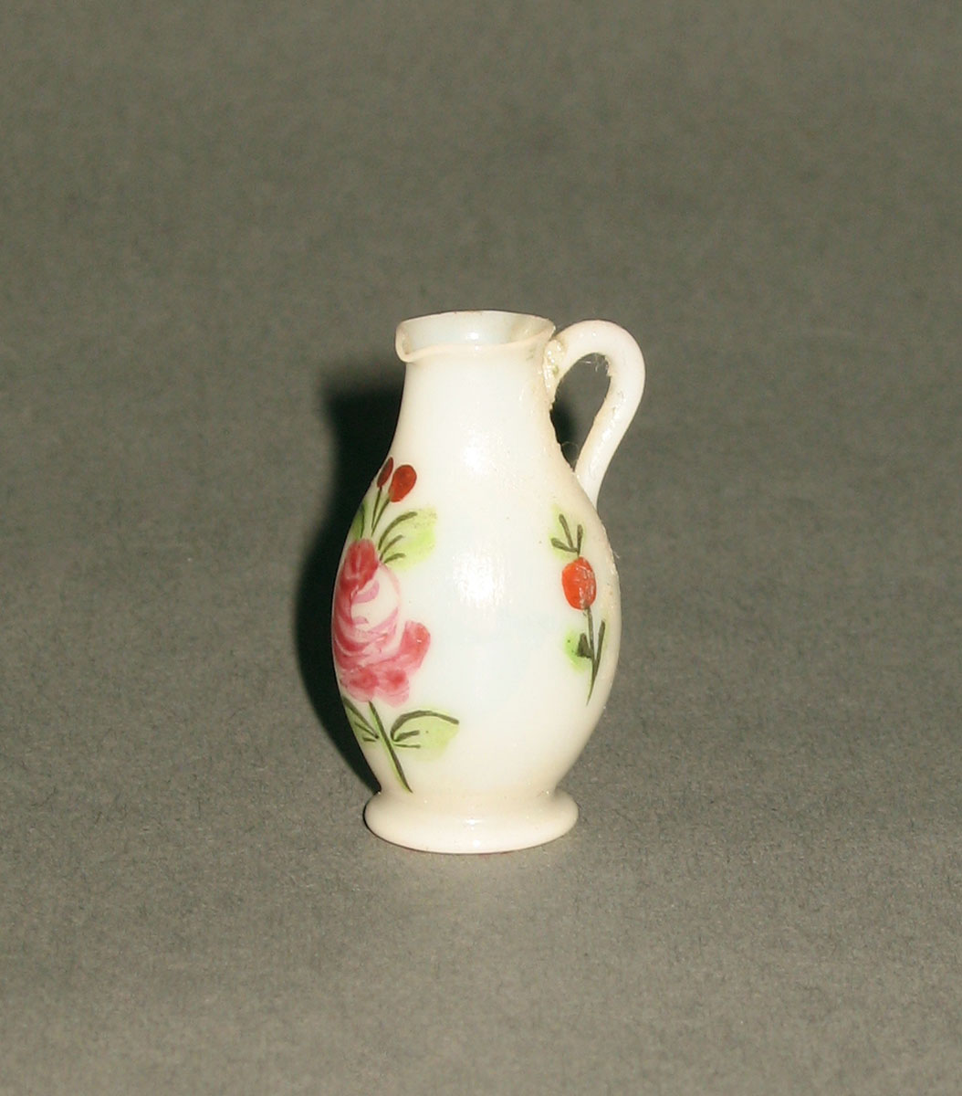 1959.0998.004 Miniature glass jug