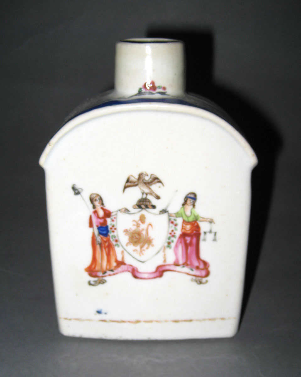 1956.0038.066 Porcelain Tea Cannister front