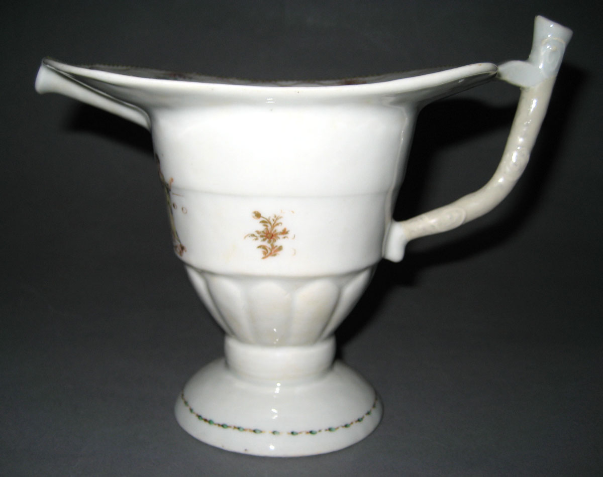 1963.0778.001 Porcelain Cream or Milk Jug side 1