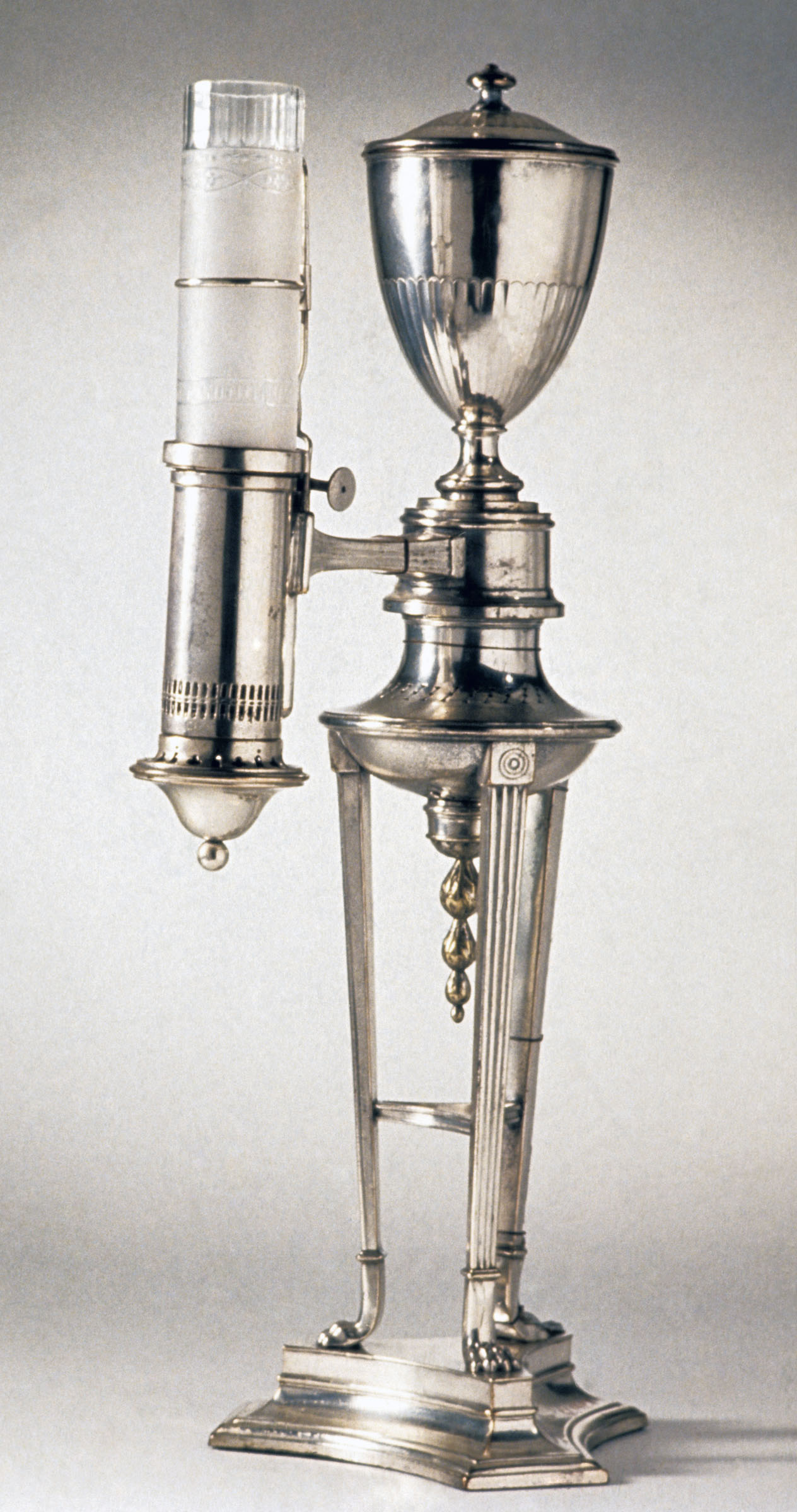1961.1411.001 Lamp, Argand Lamp, view 1