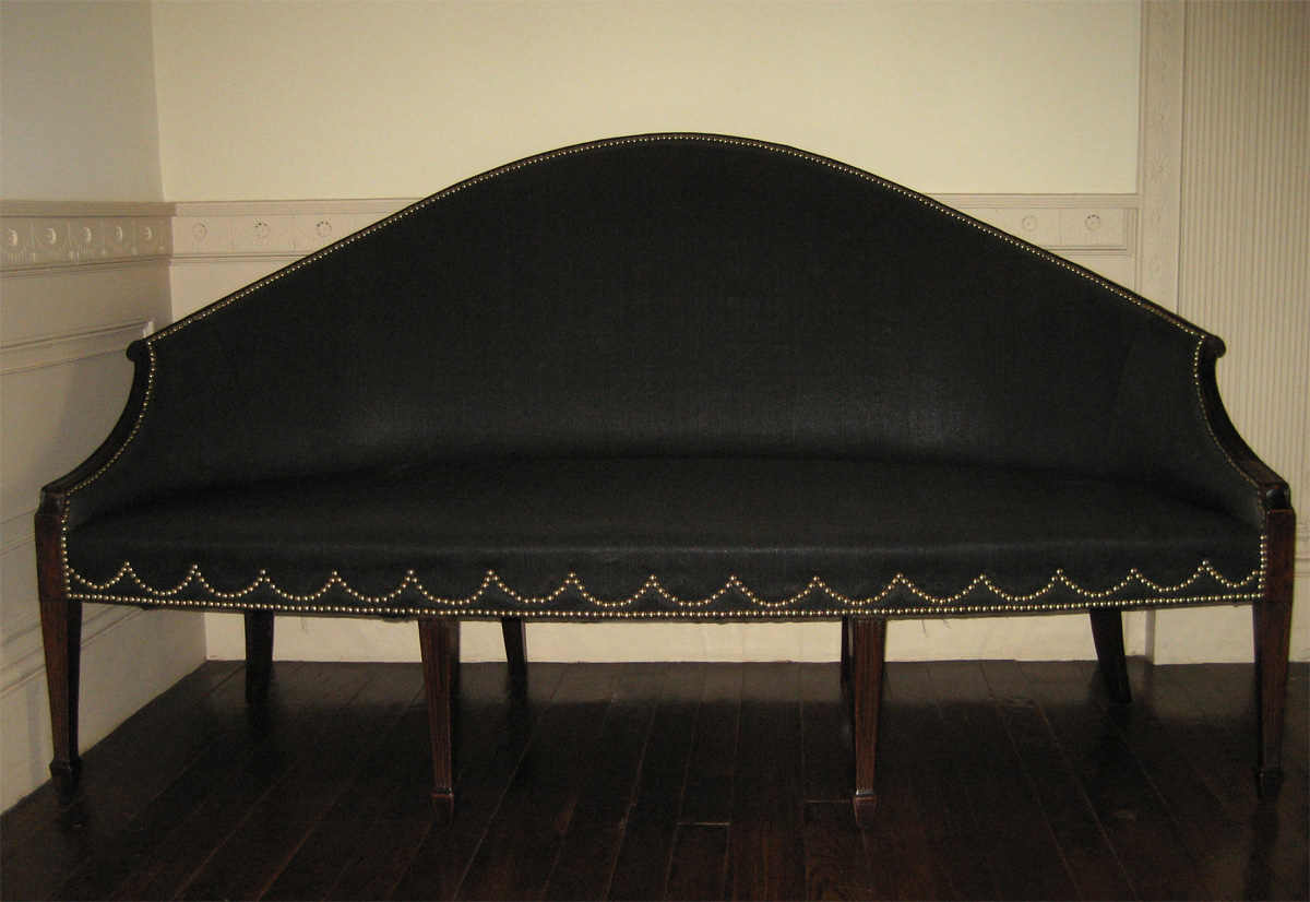 1957.0684.001 Cabriole Sofa