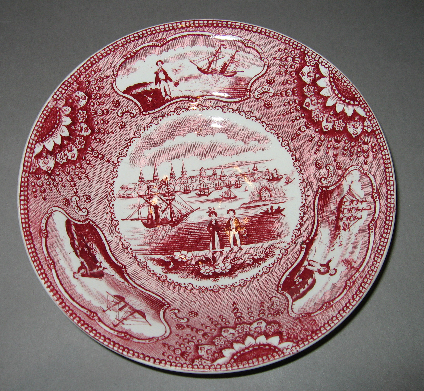 1966.0798.004 Saucer