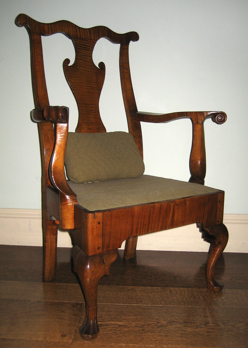 1958.1413 Chair with cushion