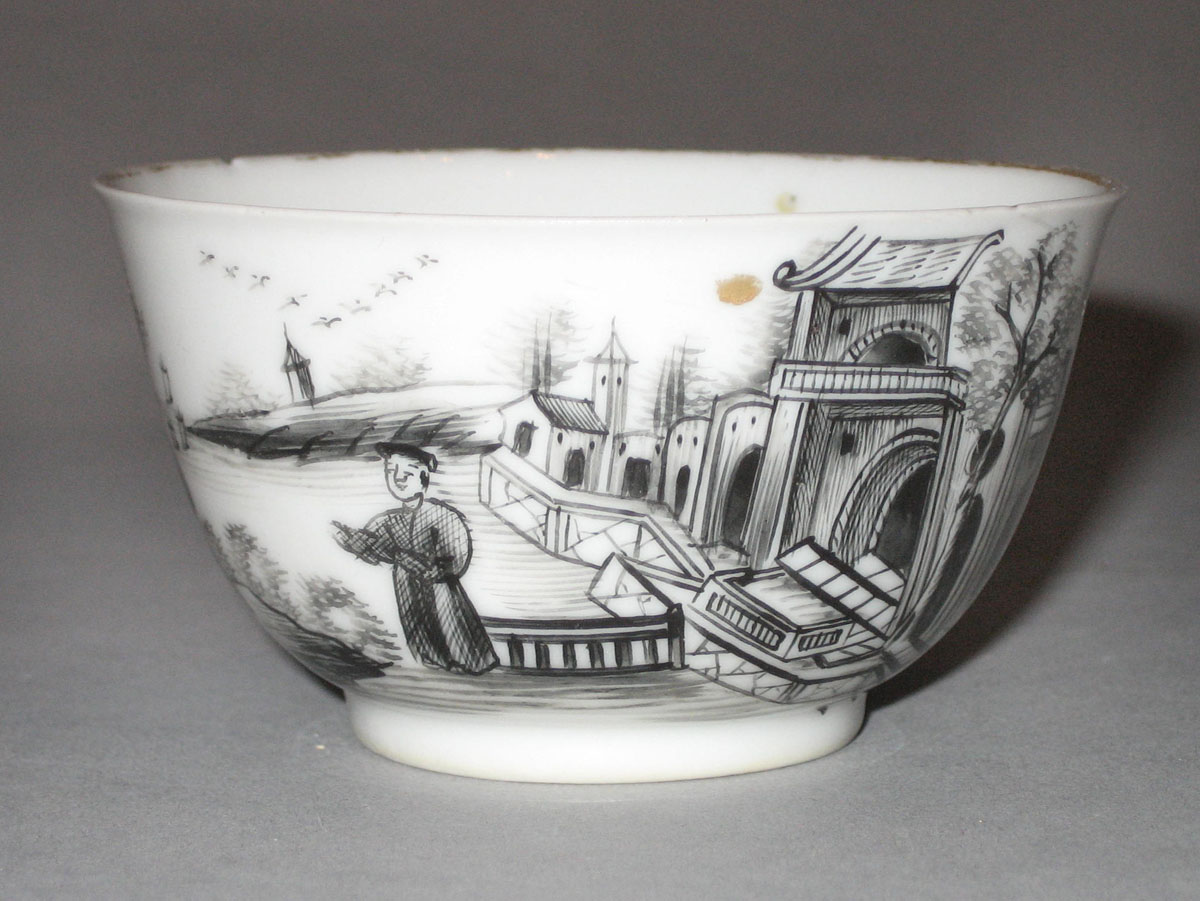 1956.0038.011 Porcelain teabowl