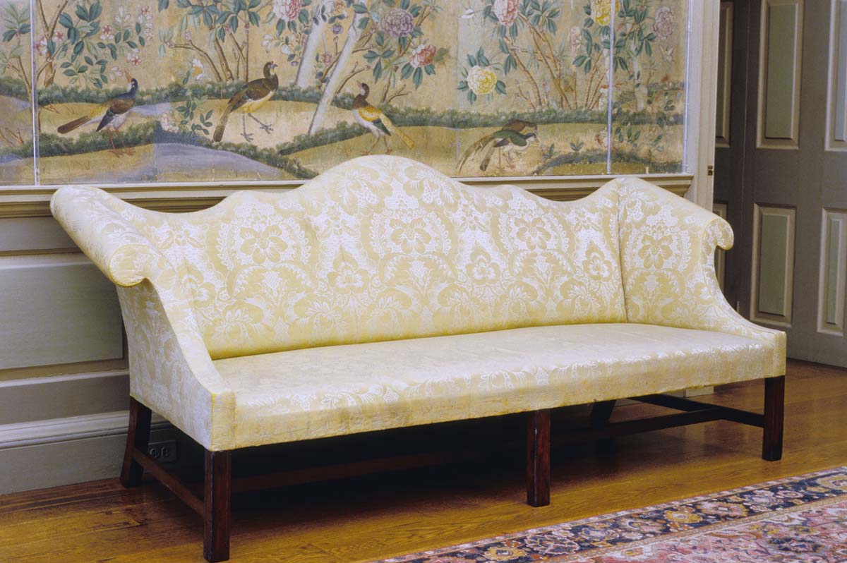 1960.1072 Sofa, view 3