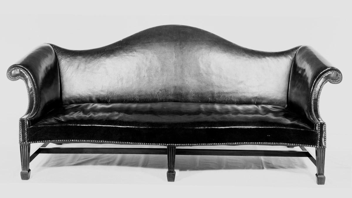 1957.0866 Sofa