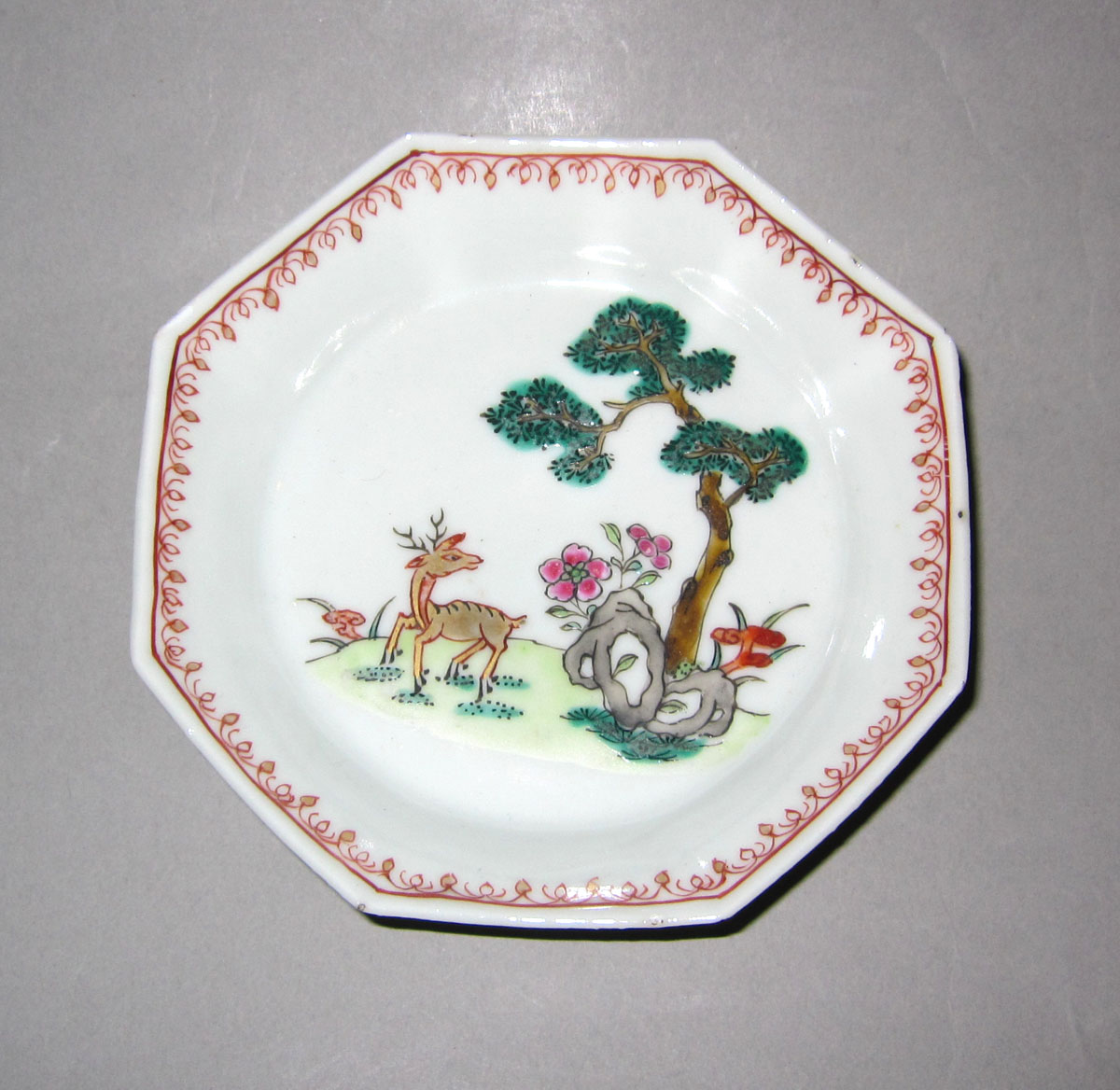 1953.0156.006 B Porcelain saucer