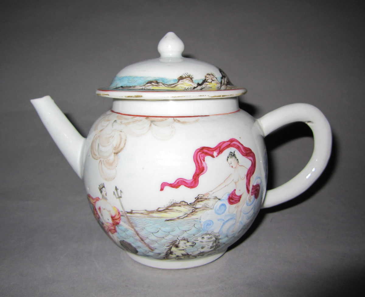 1956.0046.113 A, B Porcelain teapot