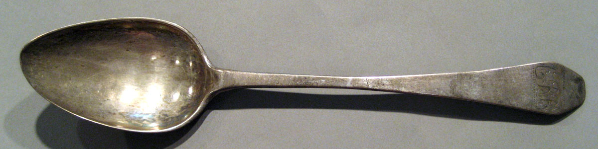 2001.0002.033.002 Silver Spoon upper surface